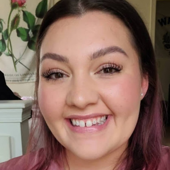 Meet your Posher, Brittany - Picture 1 of 1